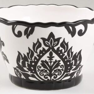 222 Fifth Black and White Muse Decorative Bowl